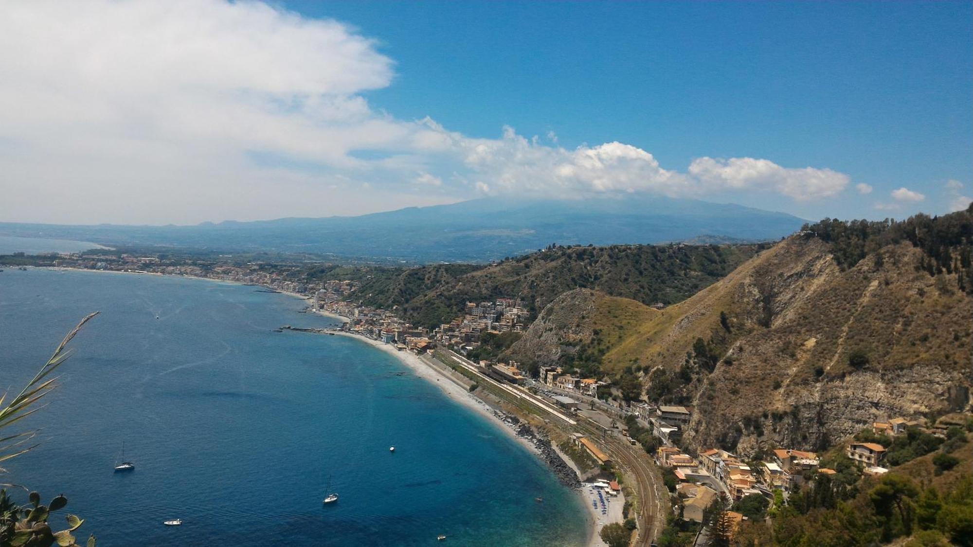 Mirone Apartment Fronte Mare Beachfront House Roccalumera Kültér fotó